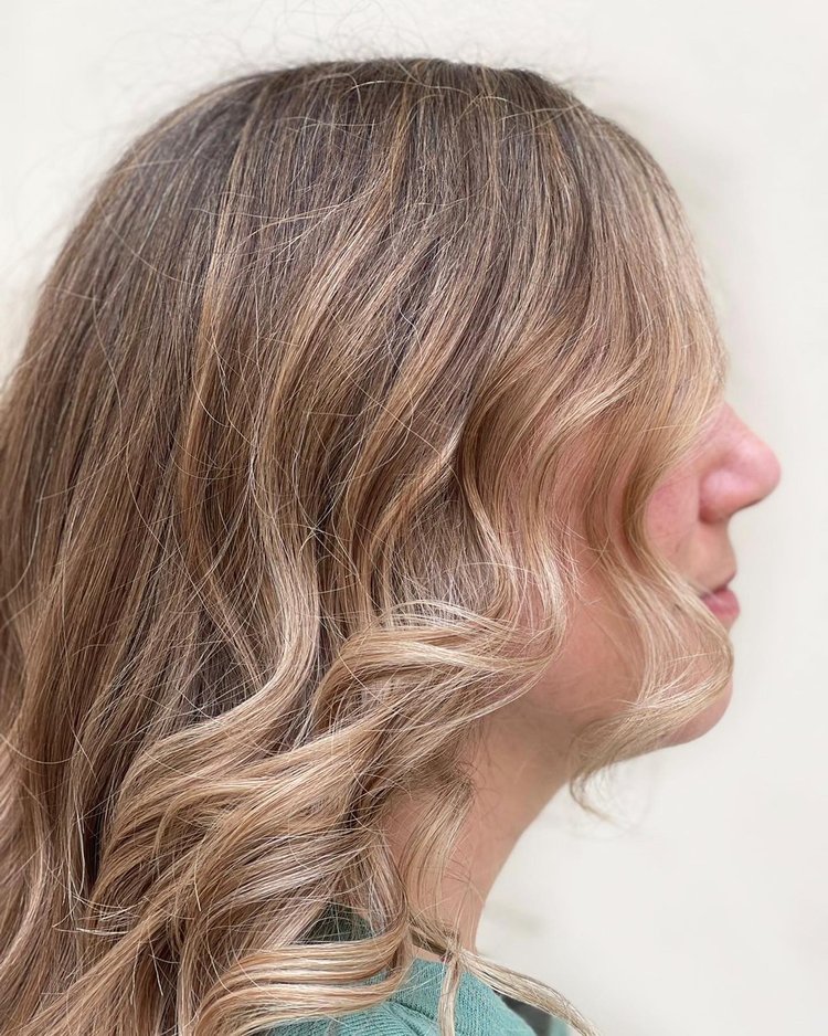 Kundin des Friseursalon Schnaddels in Wiesbaden