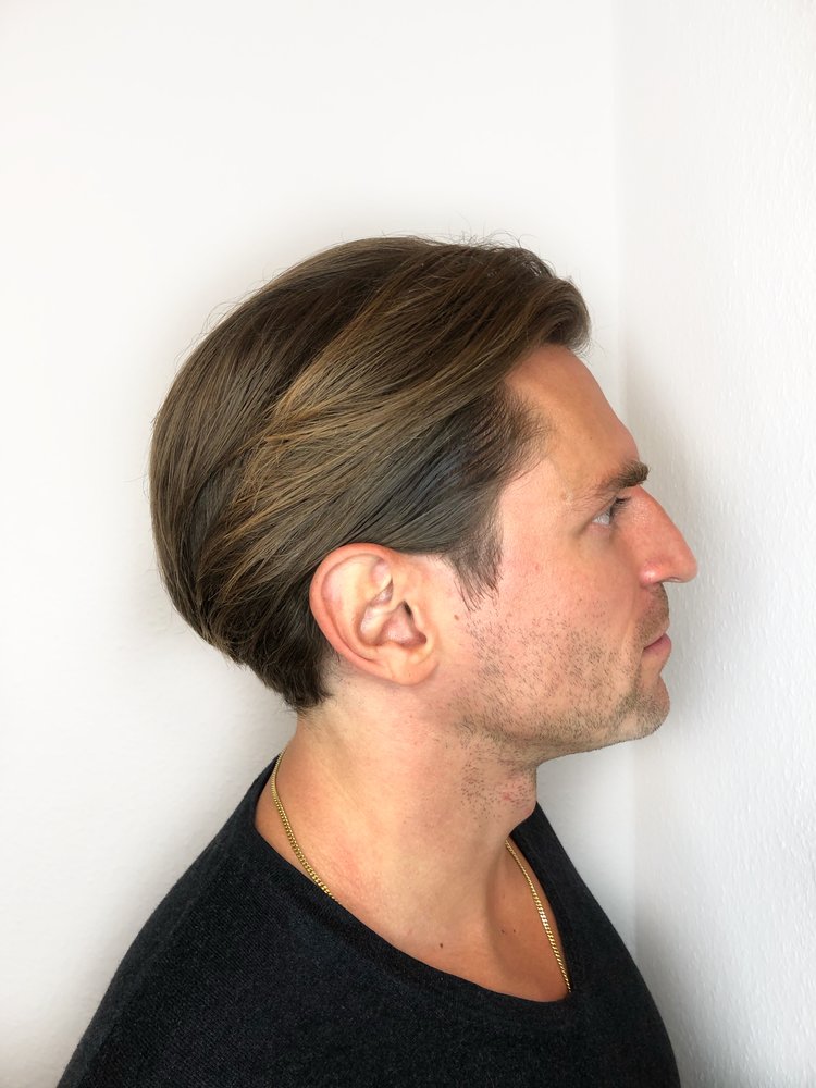 Kundin des Friseursalon Schnaddels in Wiesbaden