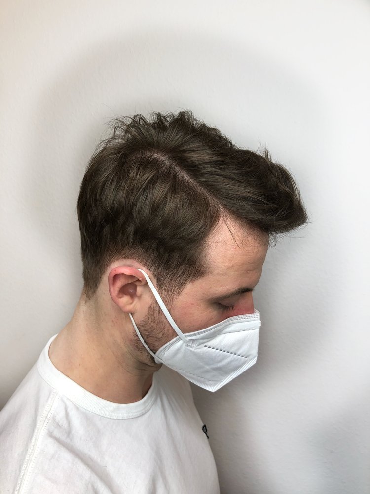 Kundin des Friseursalon Schnaddels in Wiesbaden