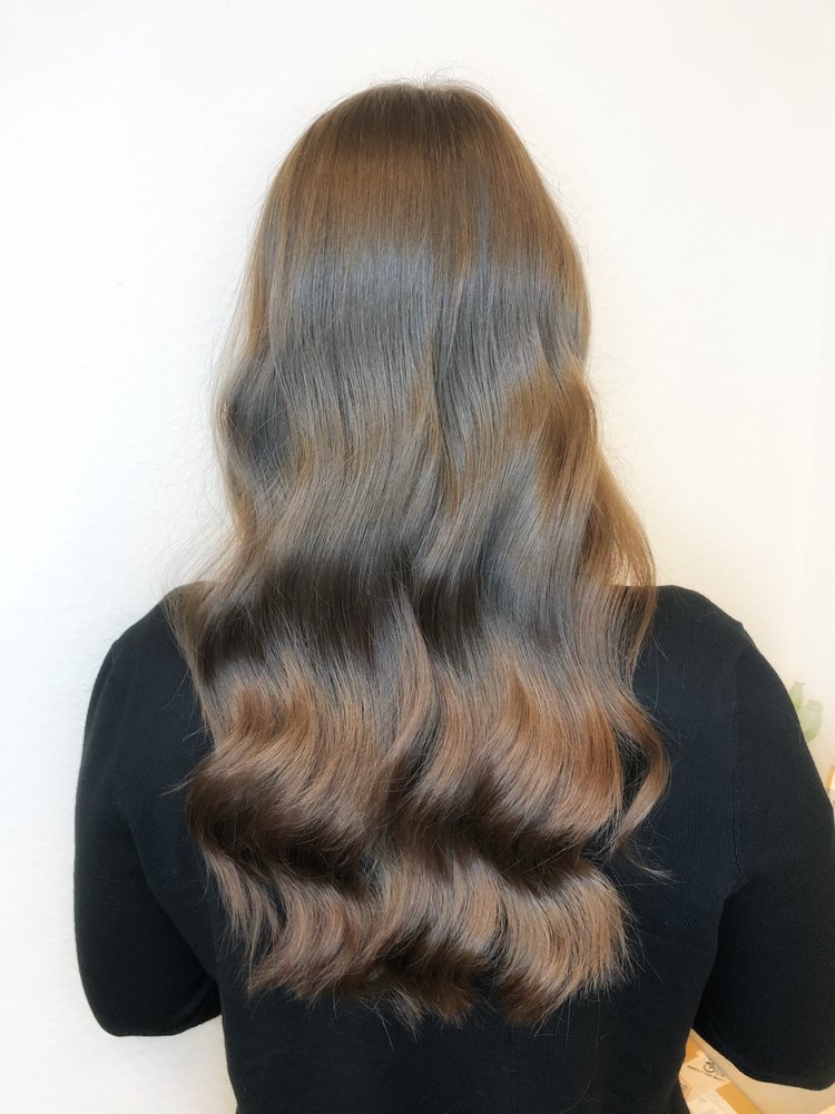 Kundin des Friseursalon Schnaddels in Wiesbaden